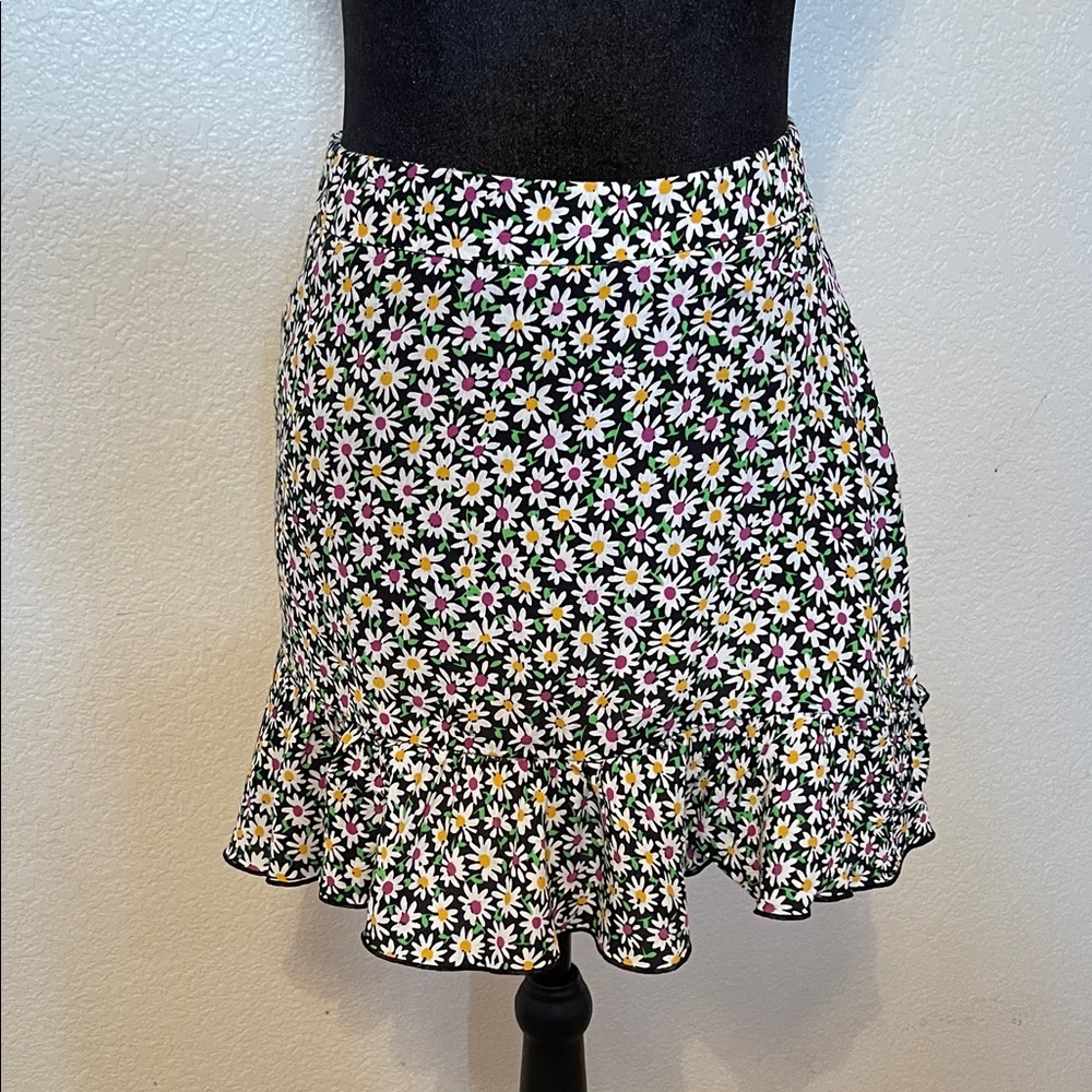 Zara Black Floral Daisy Mini Skirt with Ruffle Hem